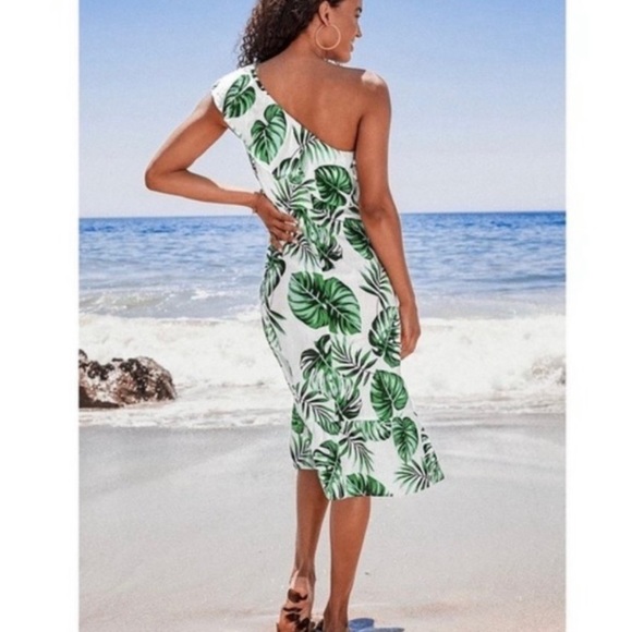 Cupshe Leaf print one shoulder ruffle midi dress size medium - Picture 3 of 10